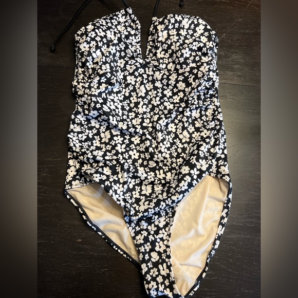 Joe Fresh Women’s One Piece Bathing Suit - Picture 1 of 7